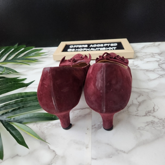 Manolo Blahnik Burgundy Suede Tassle Heels - Picture 9 of 13